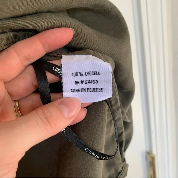 Calvin Klein Army Green Pop Over Blouse Size Large - Picture 5 of 9